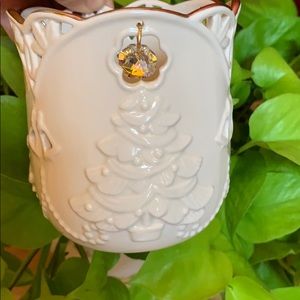 Lenox ivory ceramic Garden lights votive